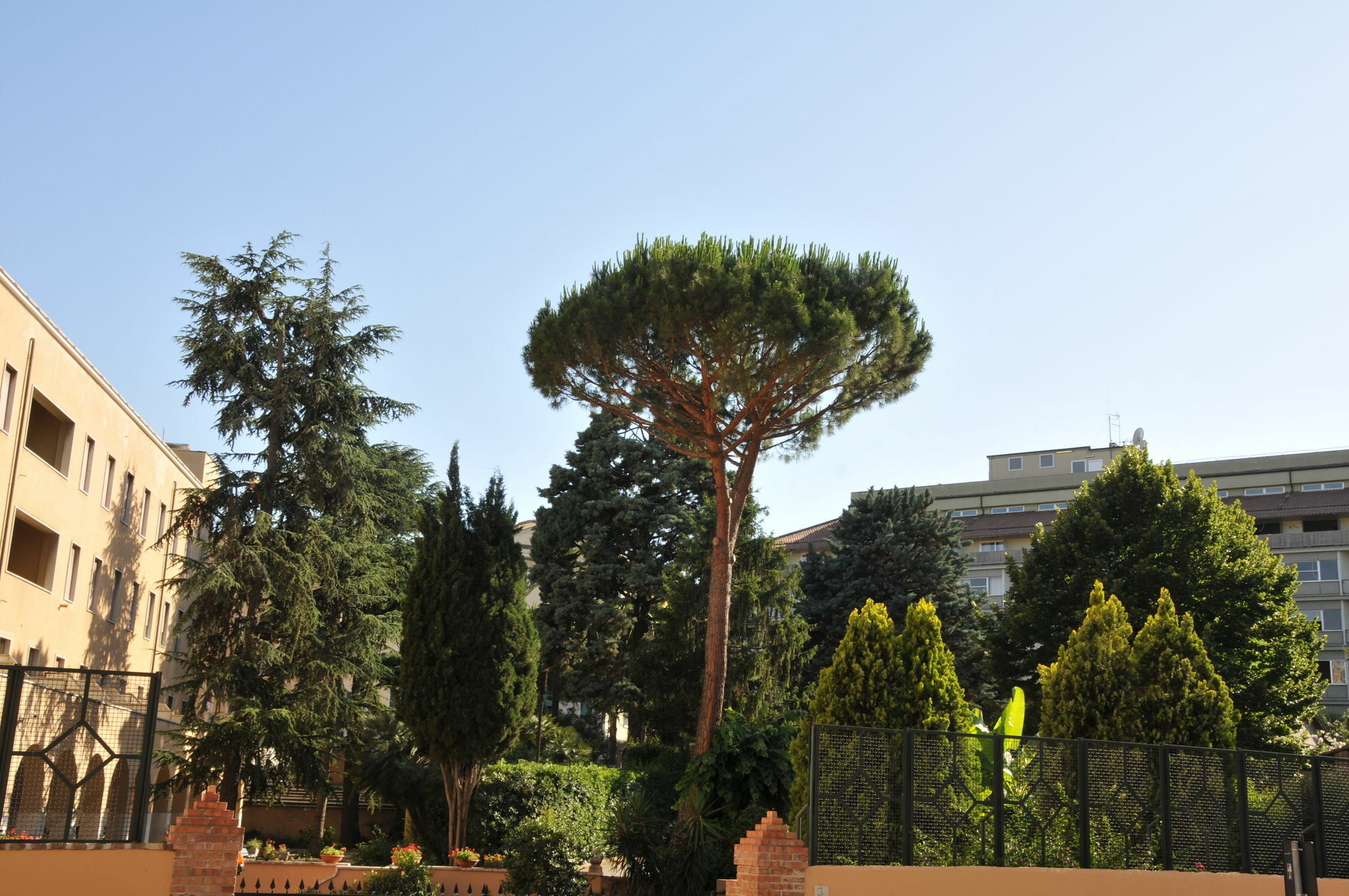 Alessandro Iii Hotel Rome